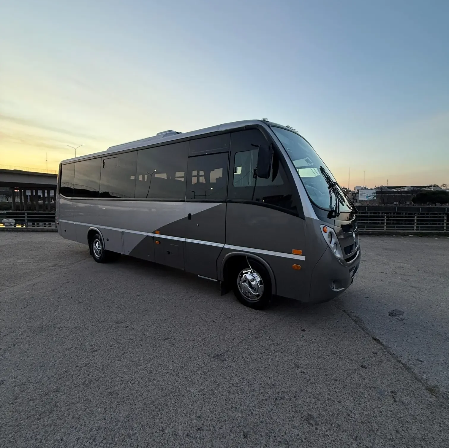 MiniBus Mercedes Benz
